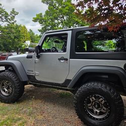 2014 Jeep Wrangler $16,000