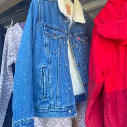 Chamarra 12-14 Años Levi’s Solo Se Uso Una Vez