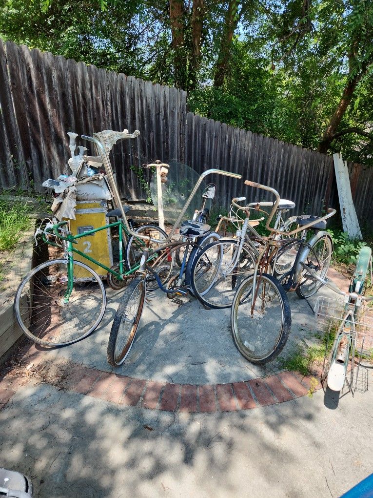 Vintage Schwinn Lot Of 8 Bikes & Parts $650 OBO