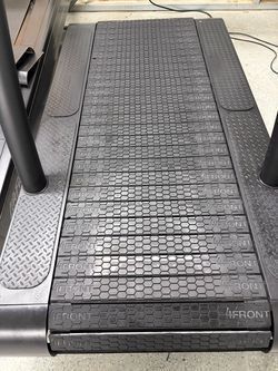 Woodway 4Front Treadmill 21” Touch Screen Gently Used | Excellent Condition