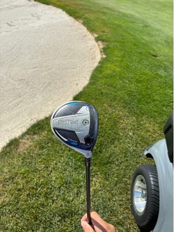 TaylorMade sim 3 wood