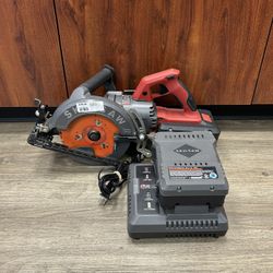 Skilsaw 7 1/4” Worm Drive Saw SPTH77M