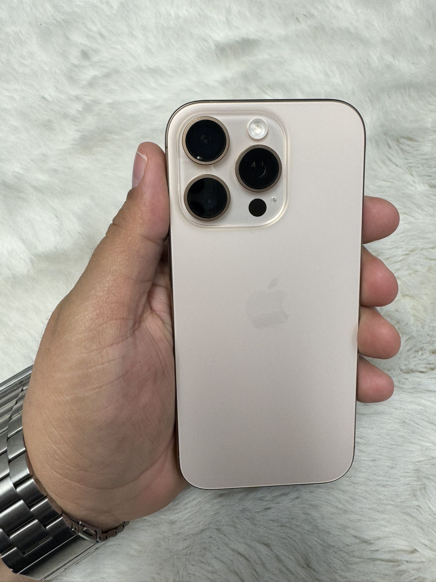 Apple iPhone 16 Pro 128GB Metro By T-Mobile $775