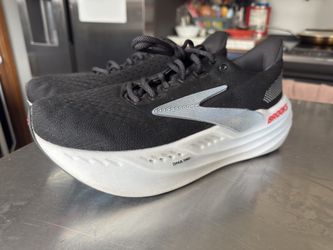 Men’s 9.5 Brooks Glycerin MAX 2025