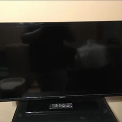 SAMSUNG 40" 1080P HD LED TV MODEL UN40H5003AF W/ STAND & REMOTE