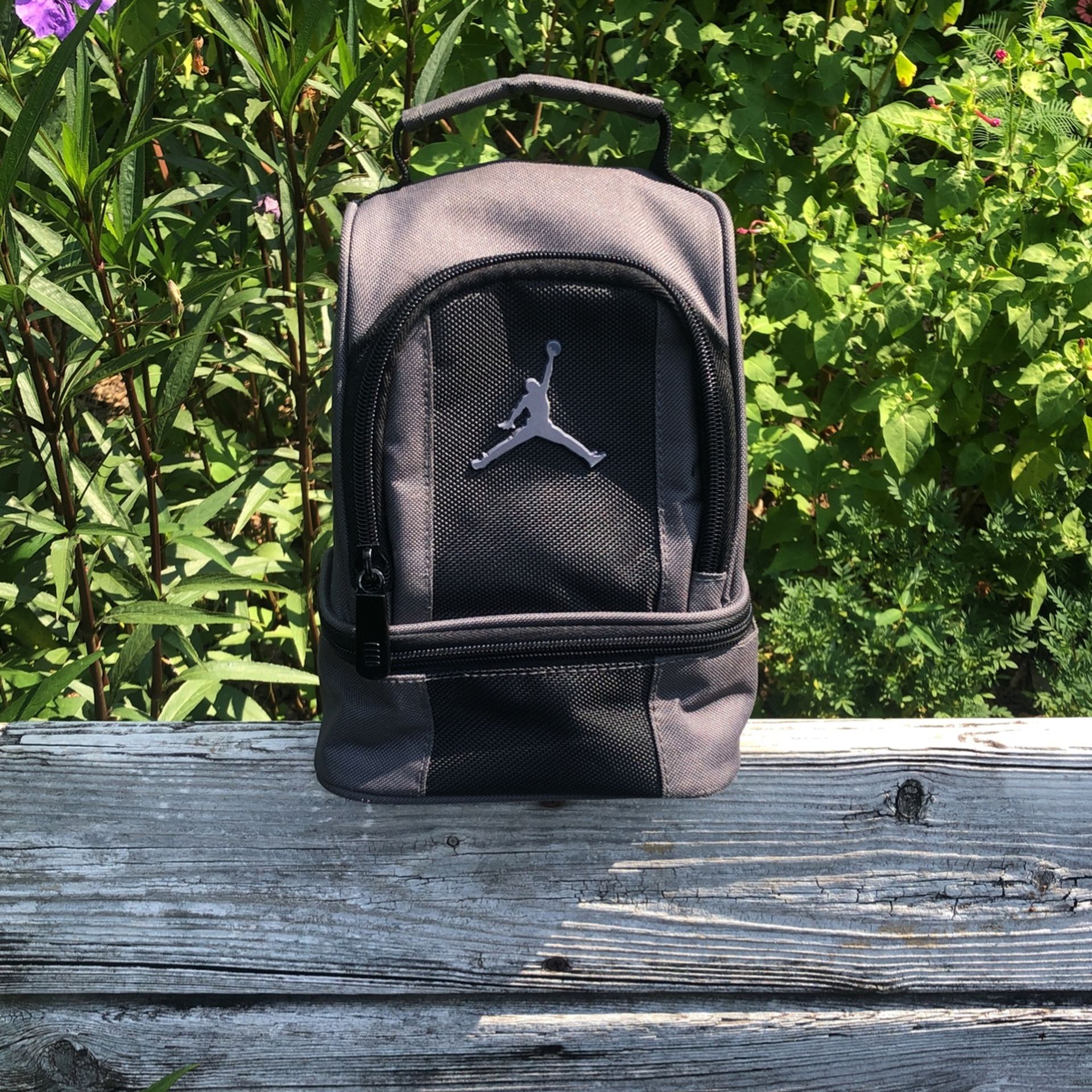 Air Jordan Jumpman Dome Lunch Box Bag Grey Black - Compare @$25