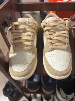 Women dunks size 8