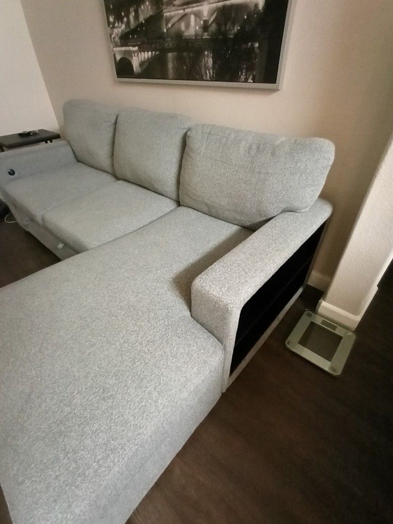 Reversible Sleeper Sectional