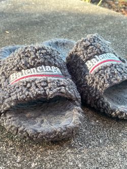 Balenci slides