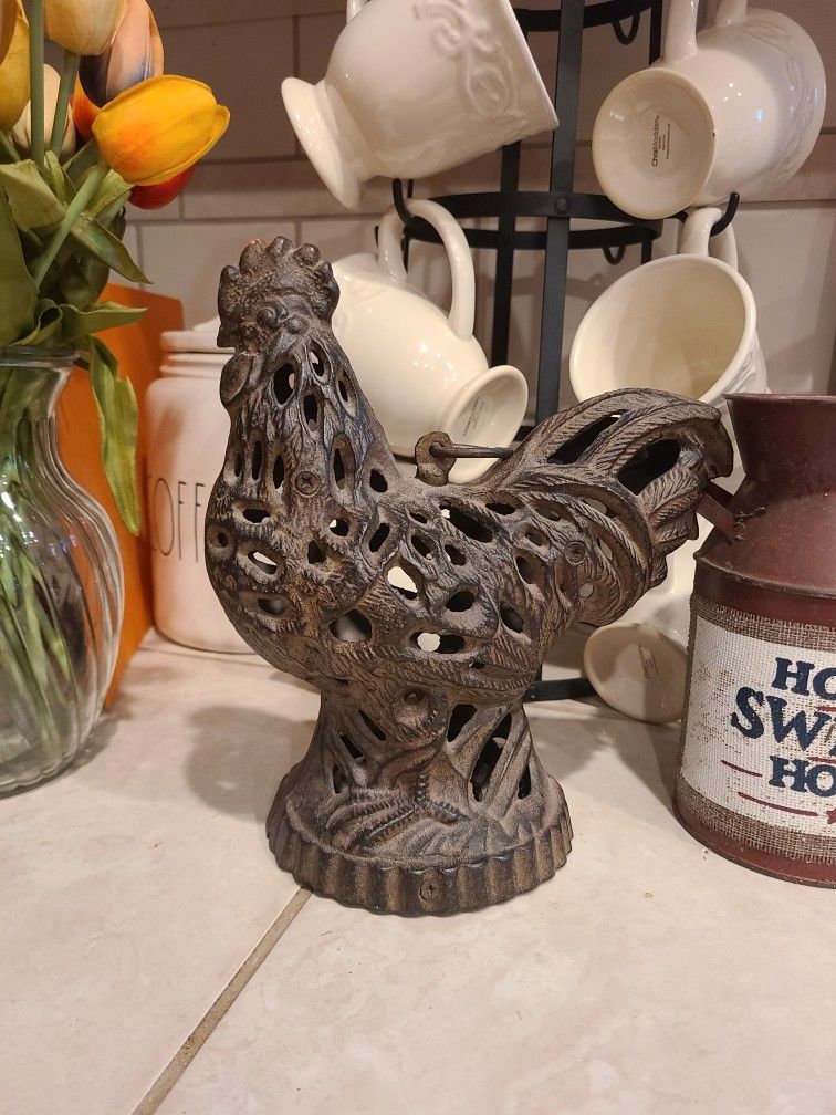 Smaller Size Cast Iron Rooster Tealight Candle Holder