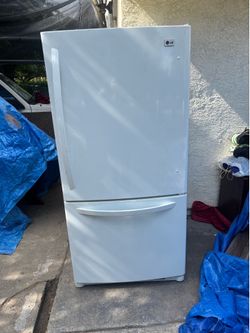 LG refrigerator