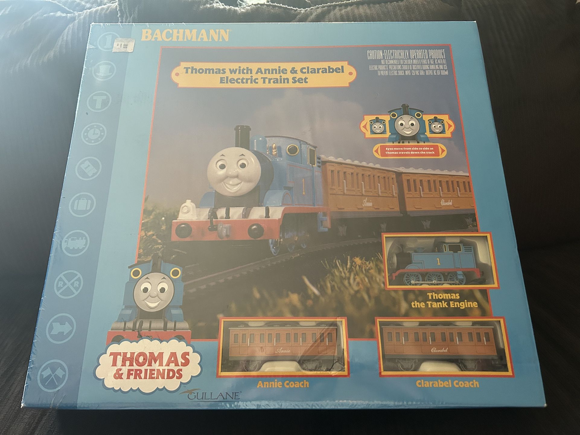 Thomas with Annie & Clarabel Electric Train Set