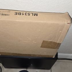 Articulating TV Wall Mount 27 - 43 Inches