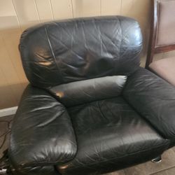 Genuine Leathet Couches 