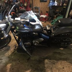 Yamaha Star line $700 Moving In A Week Need It Gone.