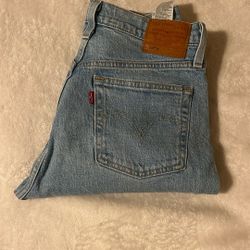 Genuine Women’s Levis 501