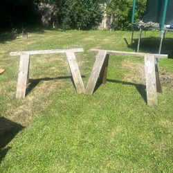 2 Sawhorses 