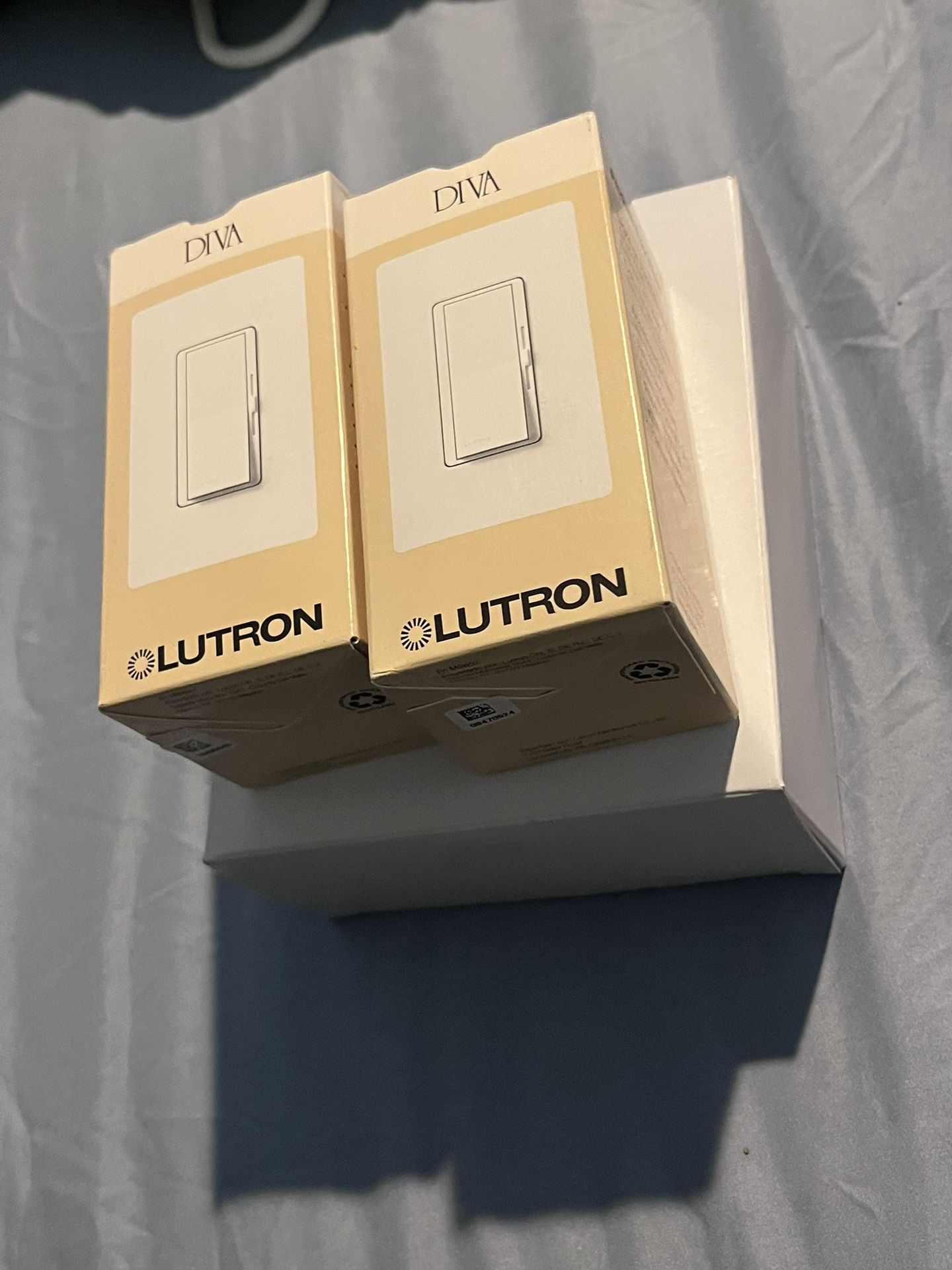 Diva, Lutron