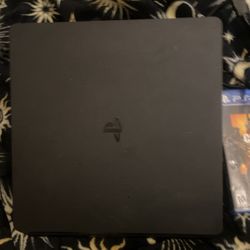 PlayStation 4 Slim 