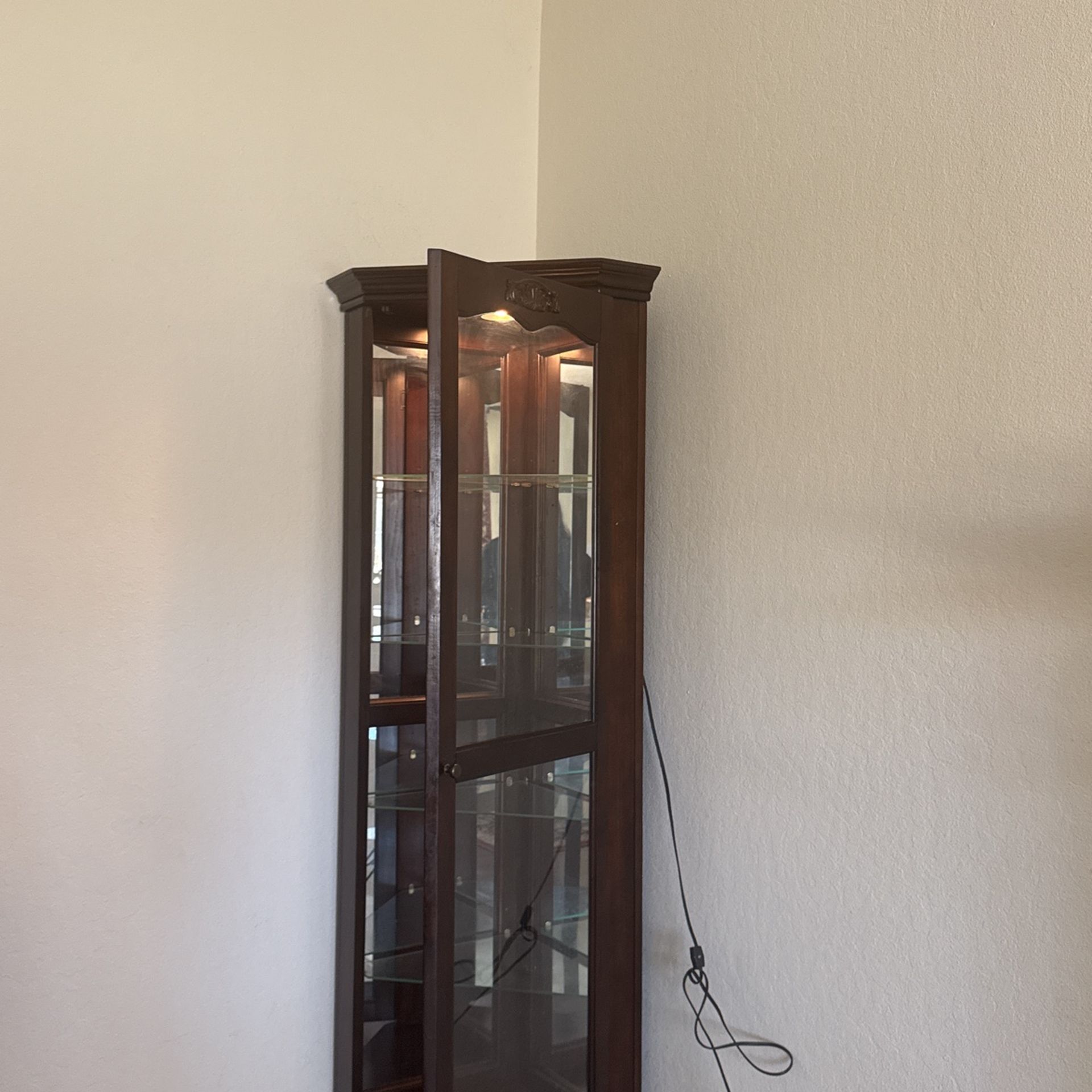 $55 Antique Corner Mahogany Cabinet With A Plug For Showcase Lighting
