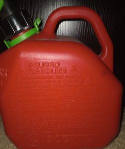 SCEPTER 1 GALLON Smart Pour GAS CAN RED *NEW*