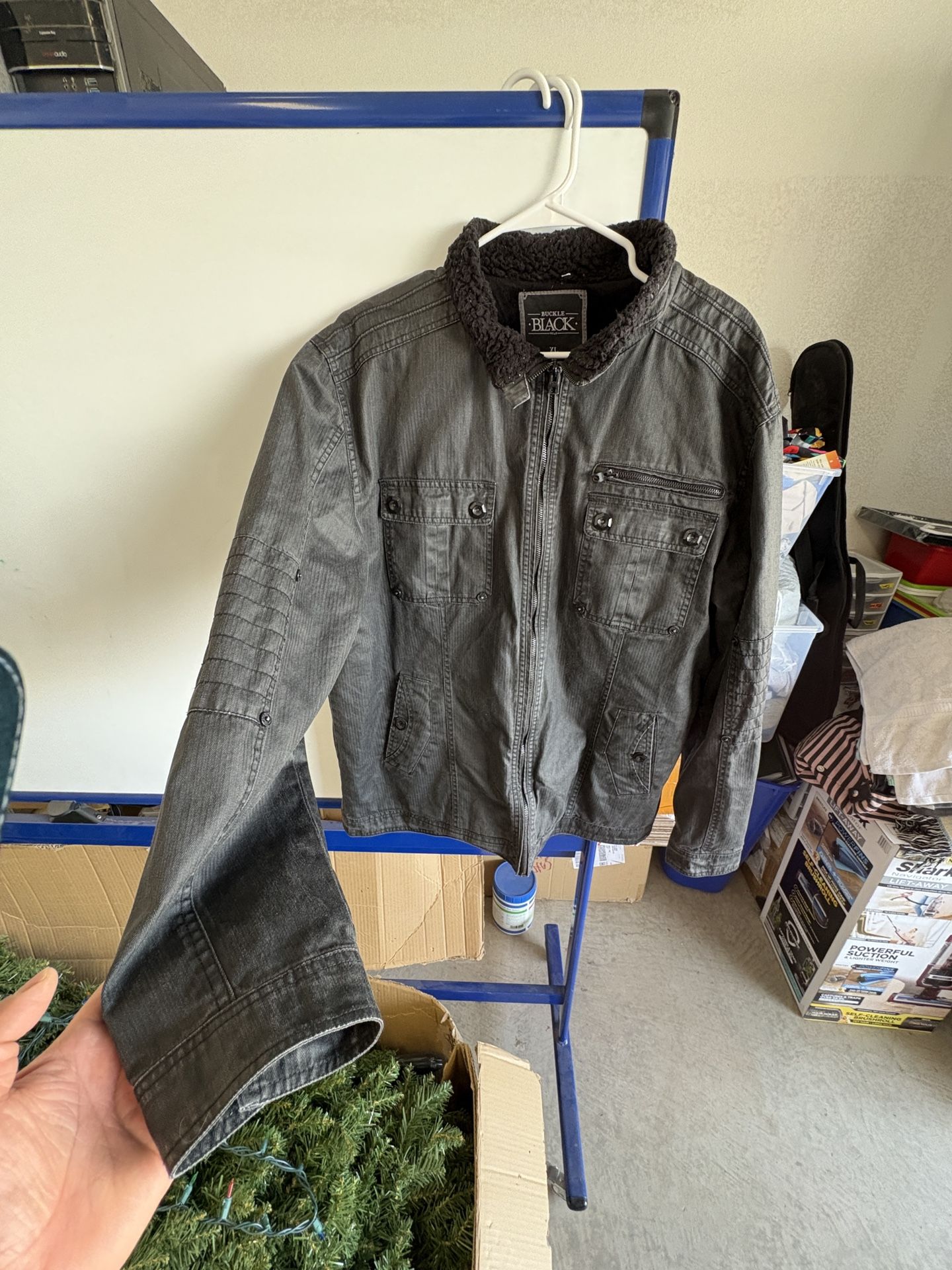 Buckle Black Jacket XL