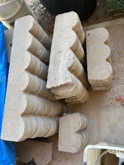 Gardening scalloped edging bricks- 5” high