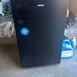 Mini Fridge 