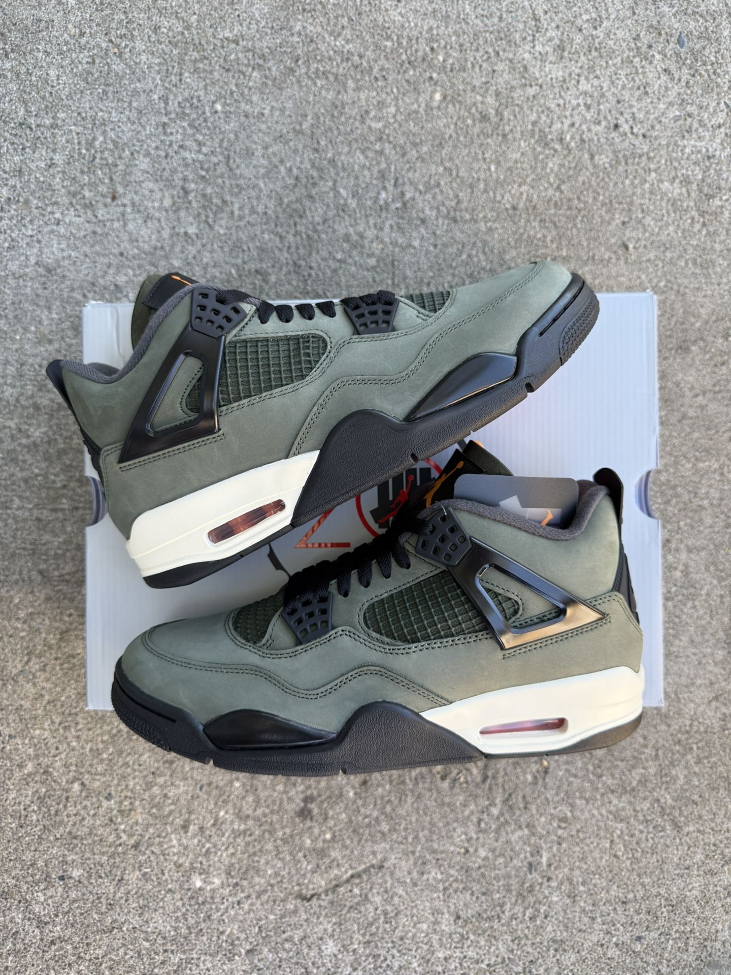 Jordan 4 Retro OG SP Undefeated (2025)