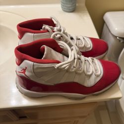 Men Jordan’s Size 10