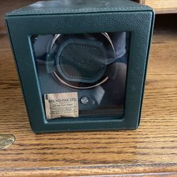 Wolf Watch Winder & Cover Model (Club Single)