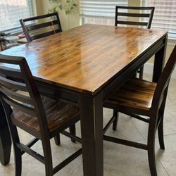 Dinning Table With 4 Chairs