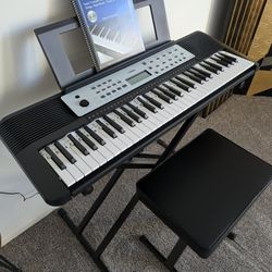 Yamaha Keyboard Set