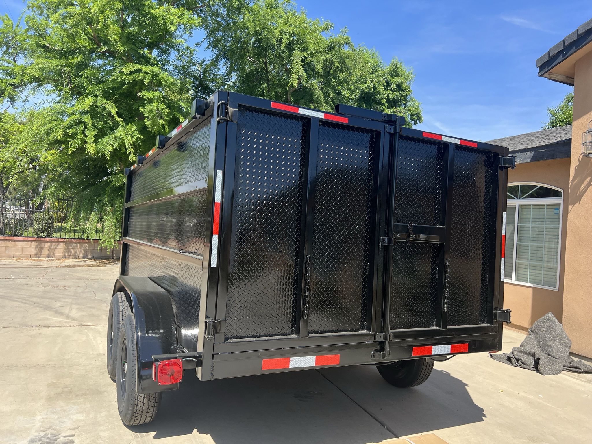 Hydraulic Dump Trailer 12lbs Capacity