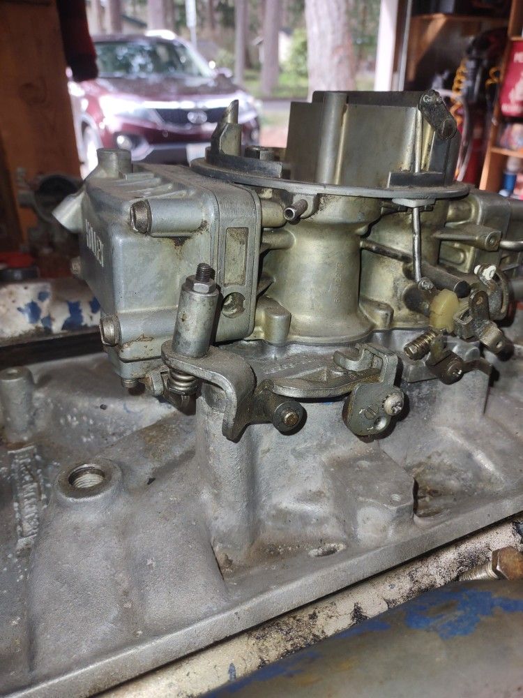 Holley 650 Double Pumper Spread Bore