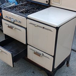 Okeefe And Merrit Stove 1933