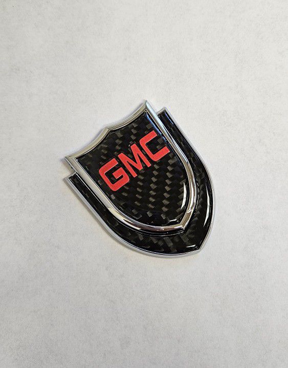 BRAND NEW GMC 1PCS Metal Real Carbon Fiber VIP Luxury Car Emblem Badge Decals  