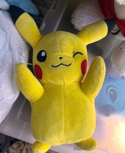 2 identical Pokemon Plush Yellow Pikachu