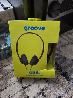 On ear headphones