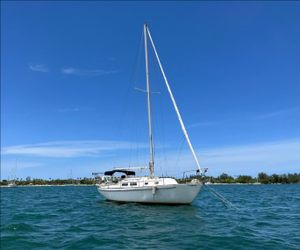 1982 PEARSON 35 SAIL BOAT FOR SALE