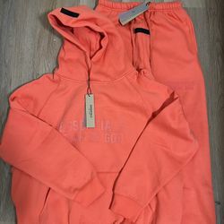 ESSENTIALS CORAL SET