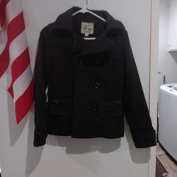 Marilyn And Me Peacot With Detachable Hood