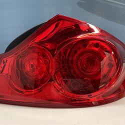 07-15 INFINITI G37 SEDAN RH TAIL LIGHT 