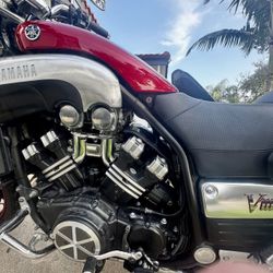 2005 Yamaha Vmax