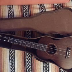 Vintage Gibson Tenor Ukulele 1950s W/Case
