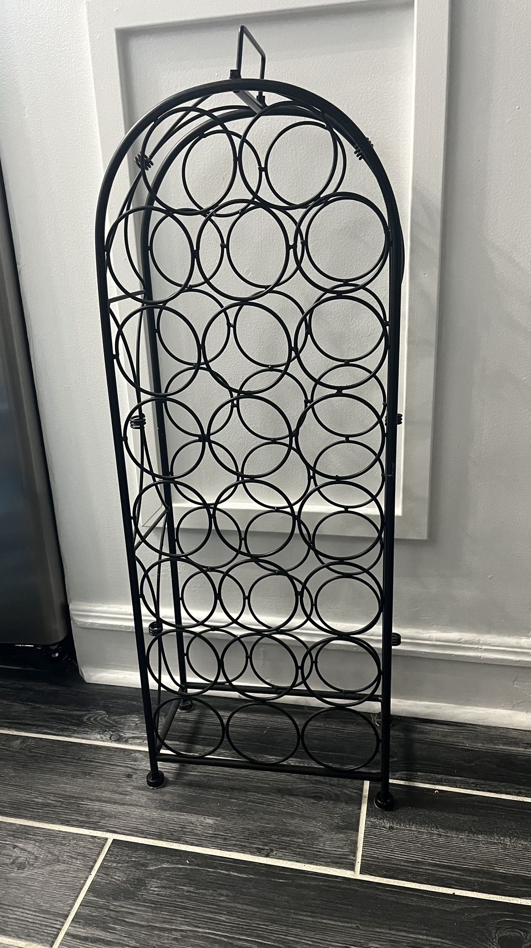 23 Bottles Wine Rack Stand
