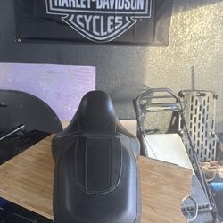 Harley Touring Seat