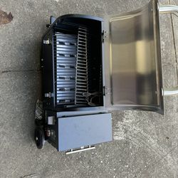 Brand New Portable Pellet Smoker/grill