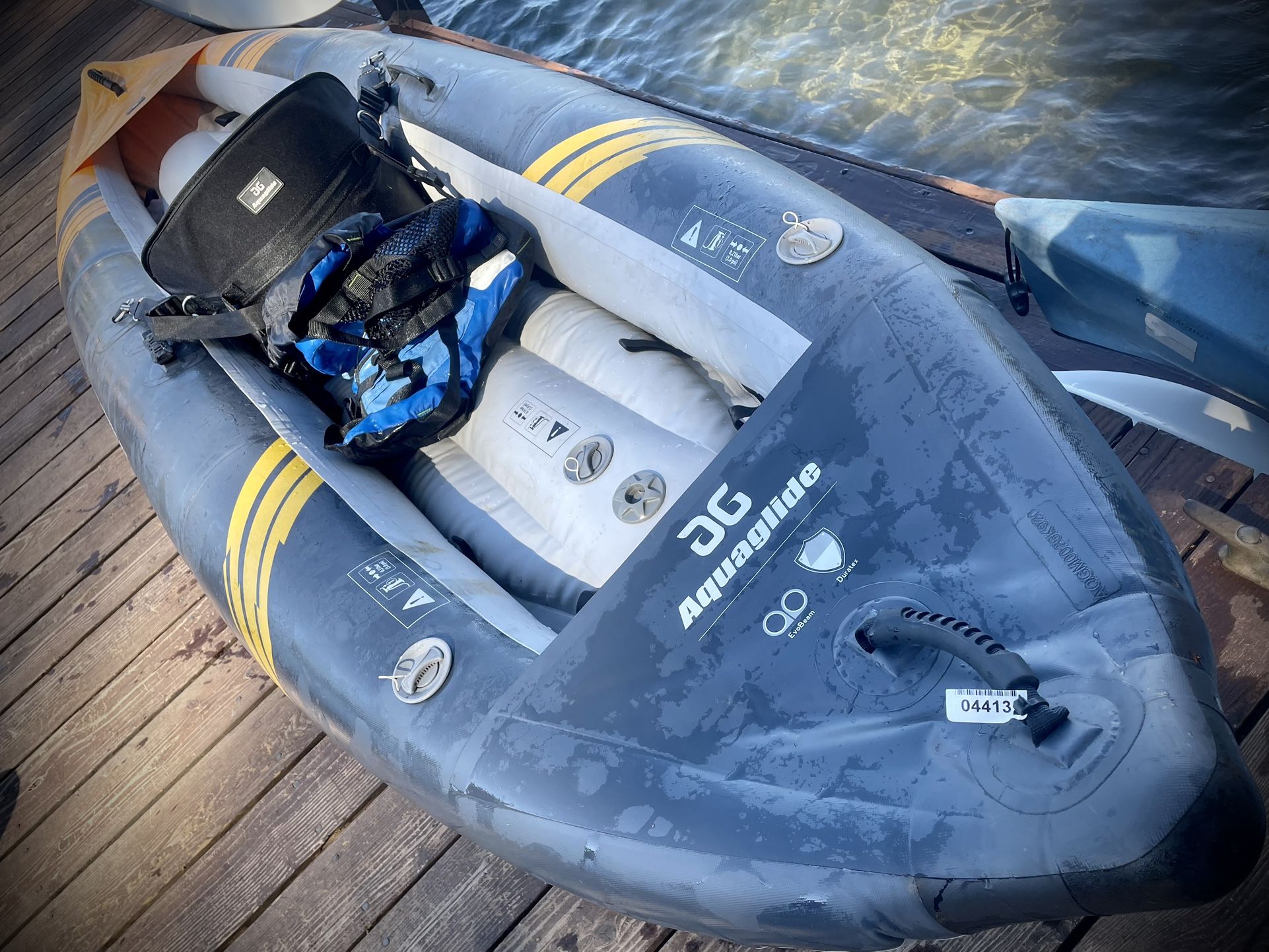 Aquaglide Mckenzie 105 Inflatable Kayak