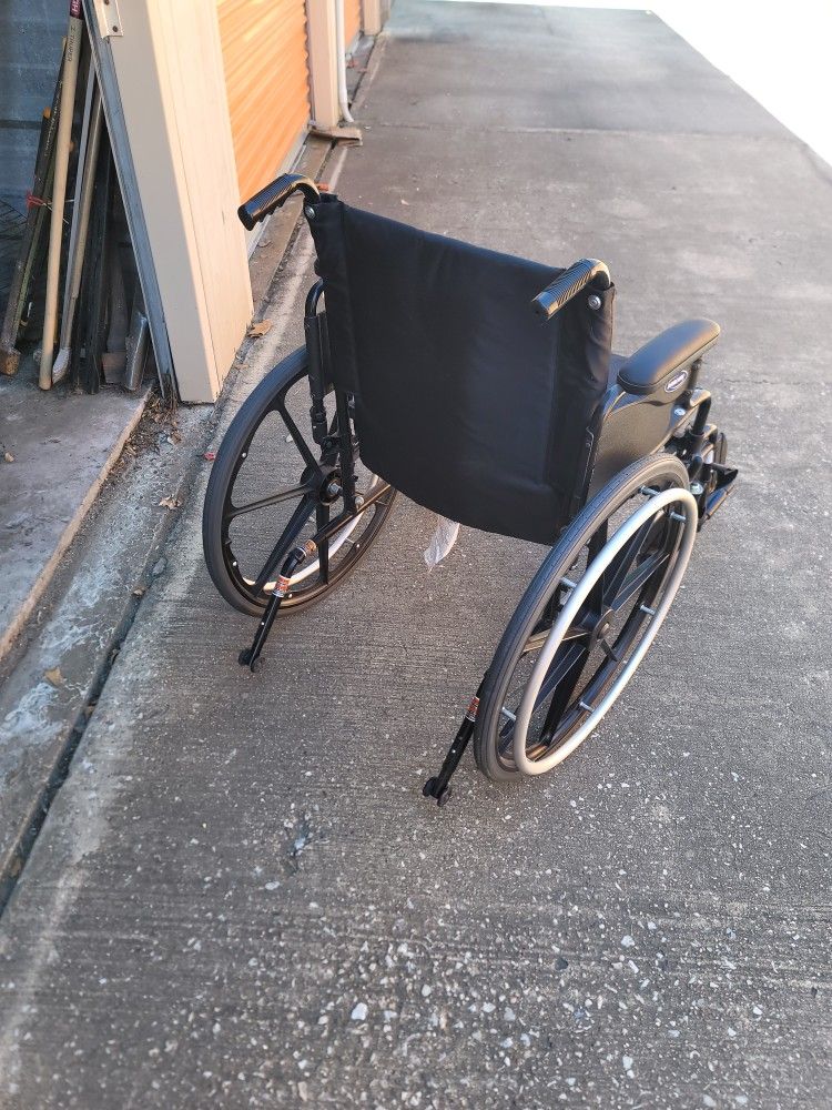 INVACARE WHEELCHAIR for Sale in Houston, TX OfferUp
